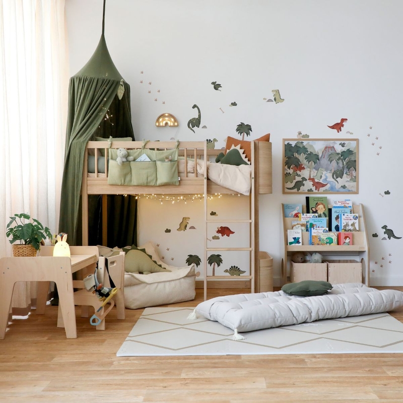 Kidsroom &amp; Playroom With Bunkbed &amp; Dinosaurs Decor