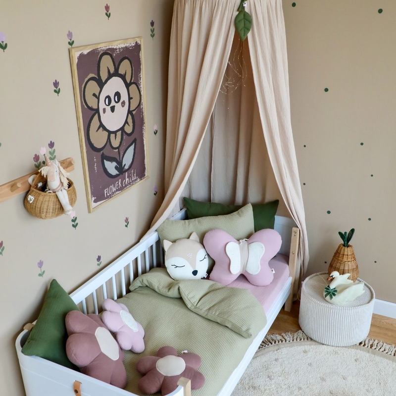 Kidsroom With Flower Decor In Beige, Purple &amp; Green