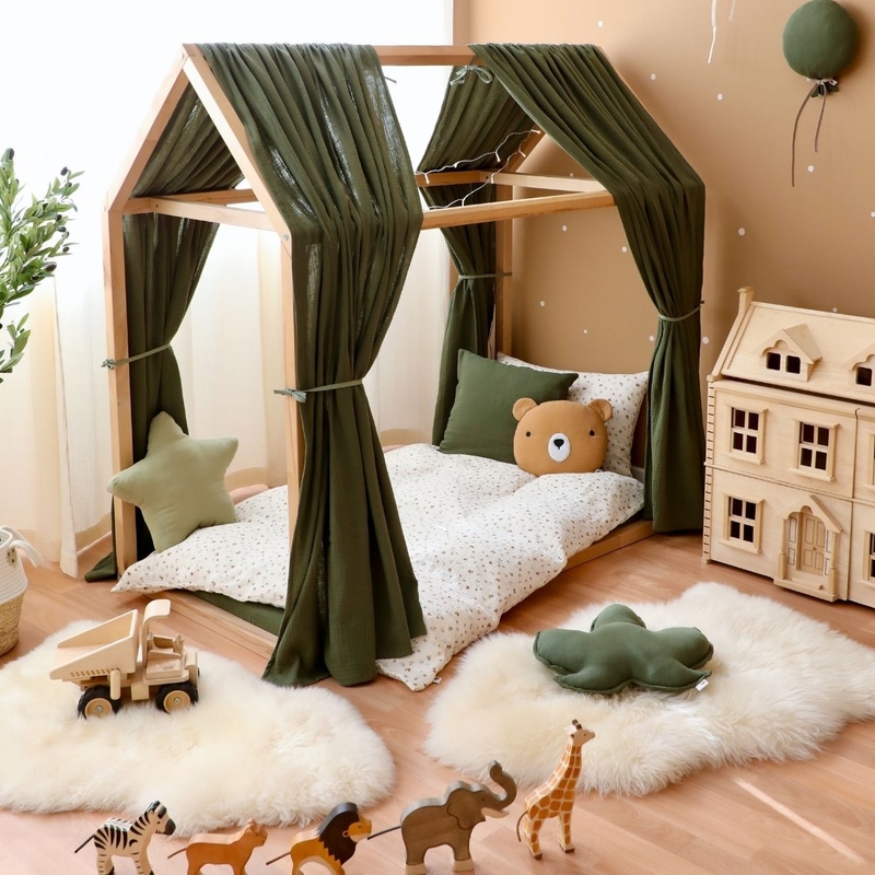 Toddlerroom With House Bed &amp; Dark Green Decor