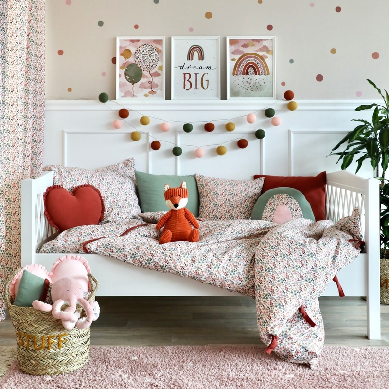 Kidsroom With &#039;Flowers&#039; Collection In Rusty Red