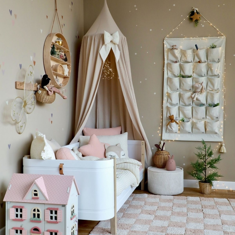 Girlsroom With Beige &amp; Powder Pink Decor