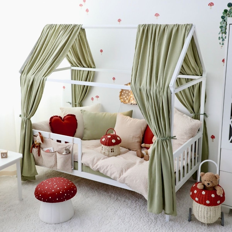 Kidsroom With House Bed &amp; Mushroom Decor