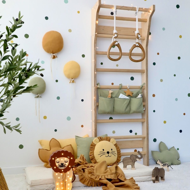 Playroom With Lion Decor In Yellow &amp; Green