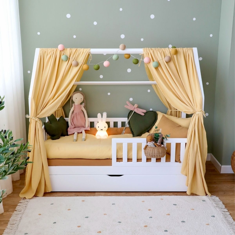 Kidsroom With House Bed &amp; Light Yellow Decor